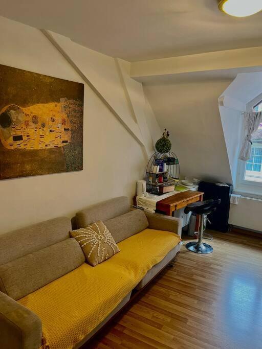 Apartment Near Central Station Цюрих Экстерьер фото