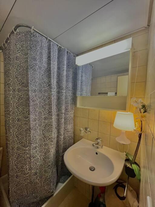 Apartment Near Central Station Цюрих Экстерьер фото
