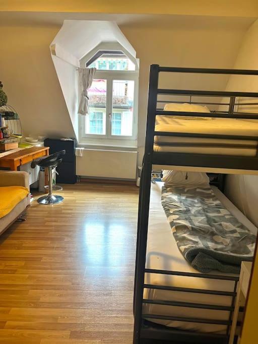 Apartment Near Central Station Цюрих Экстерьер фото